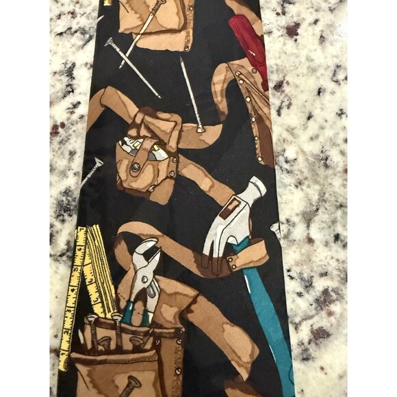 Home Improvement Vintage Polyester Necktie Made In USA Of Imported Fabric - Picture 1 of 6